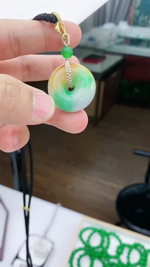 【闪购商品】翡翠颈饰未镶嵌D157吊坠