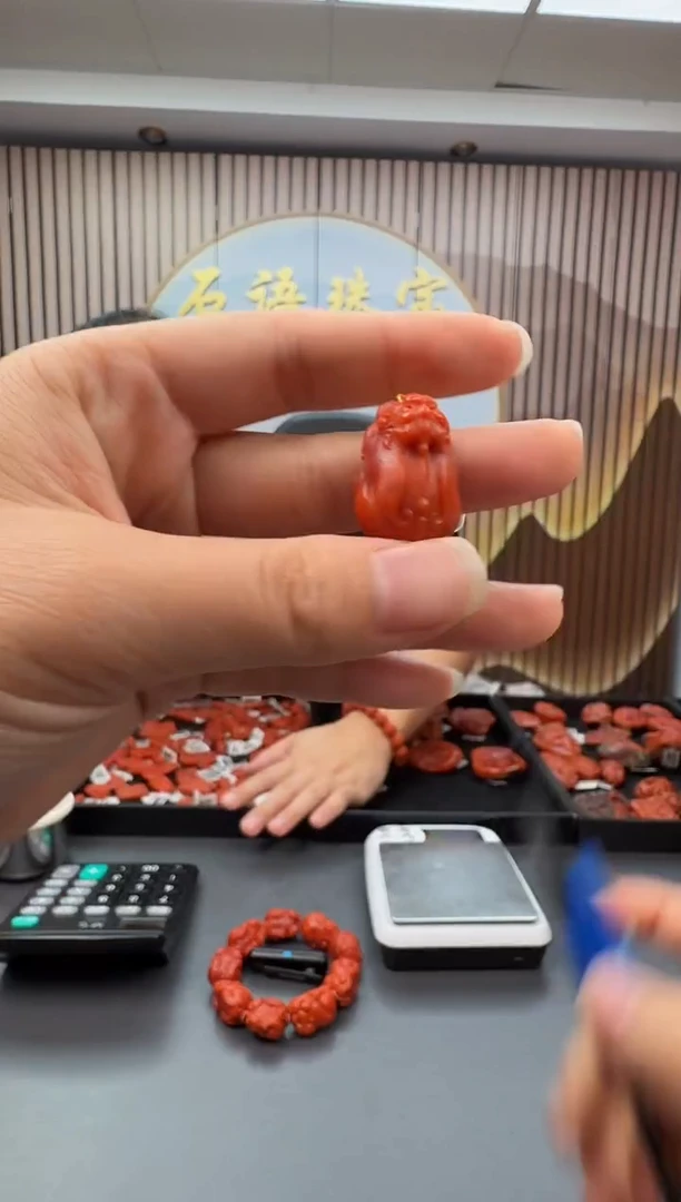 未镶嵌雕刻南红玛瑙086ZB0917产品一个