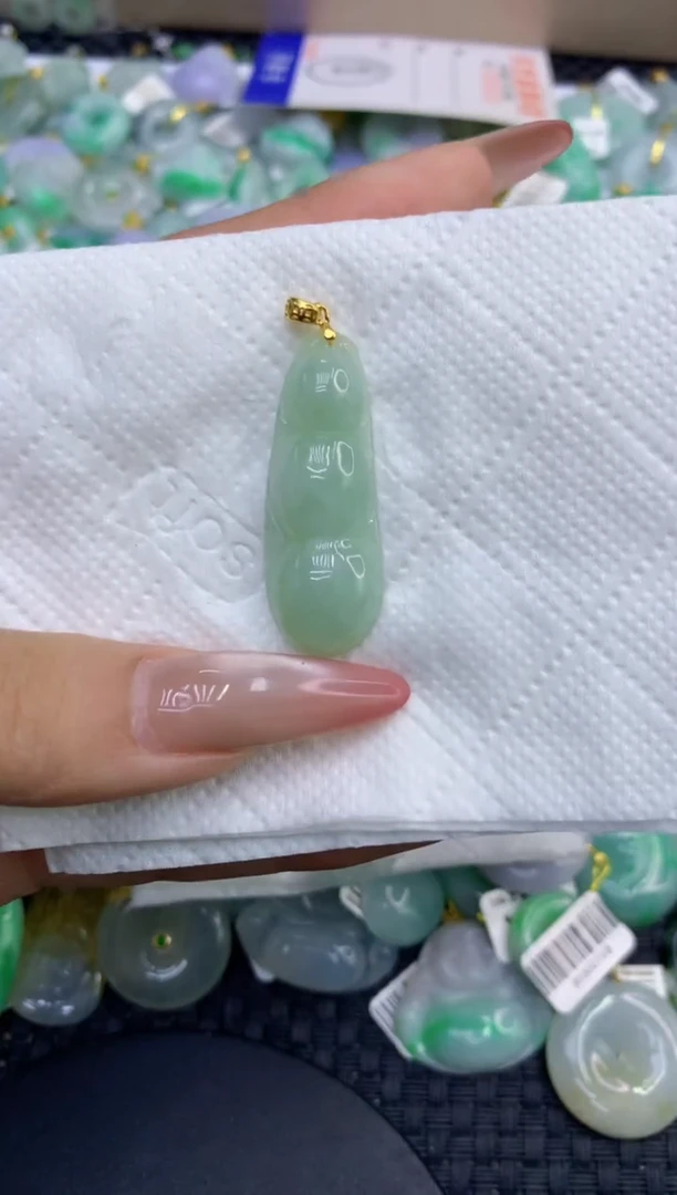 颈饰未镶嵌翡翠天然缅甸A货翡翠