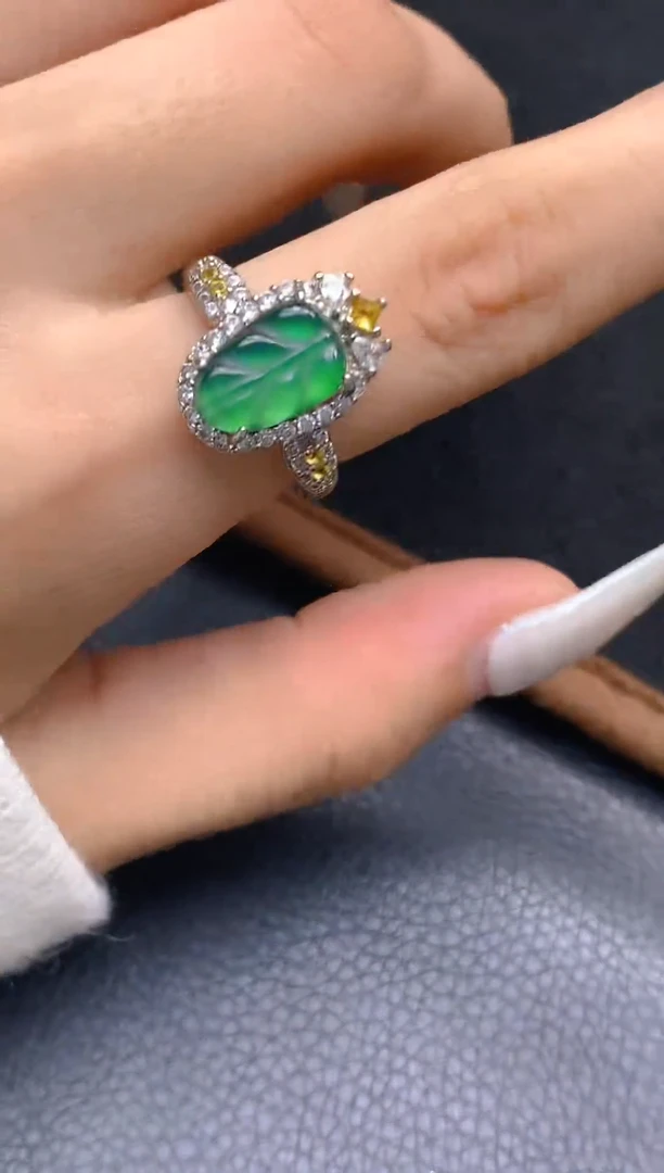 颈饰未镶嵌翡翠天然翡翠A货