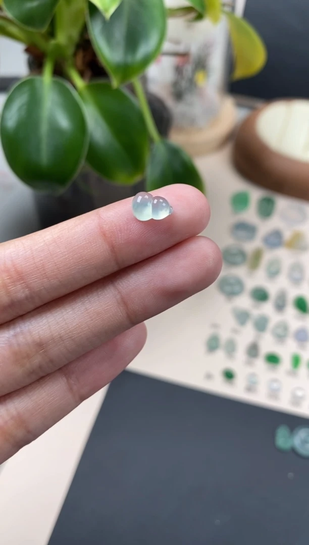 【闪购商品】翡翠颈饰未镶嵌翡翠冰种葫芦