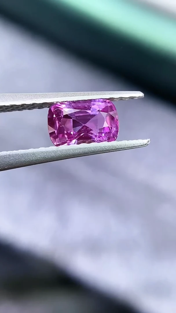 【闪购商品】定制蓝宝石定制未镶嵌0.64克拉无烧紫色天然