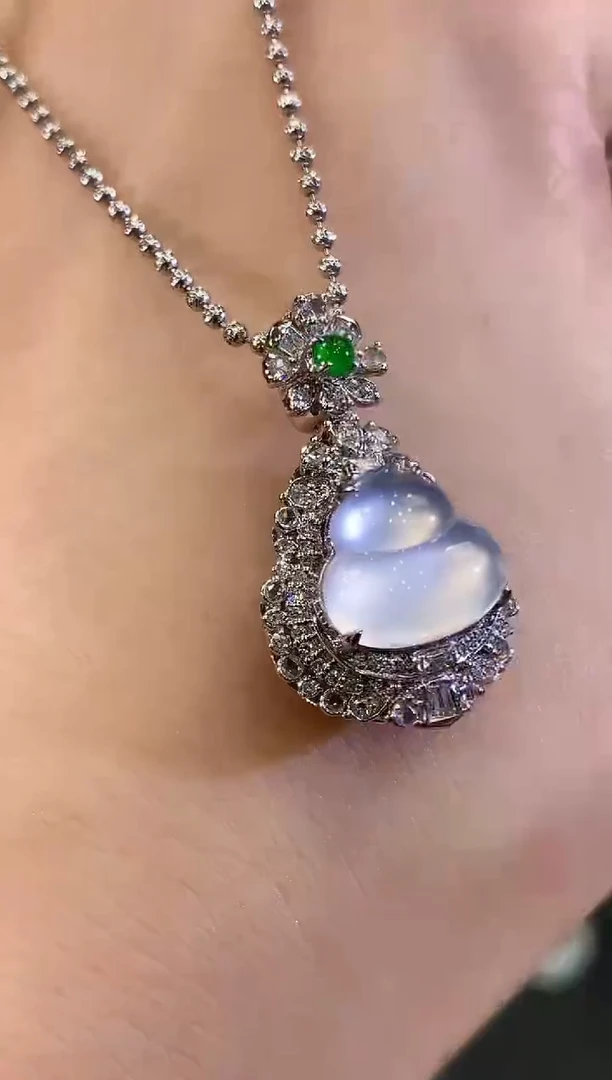 吊坠(不含链)18K金镶嵌翡翠B181