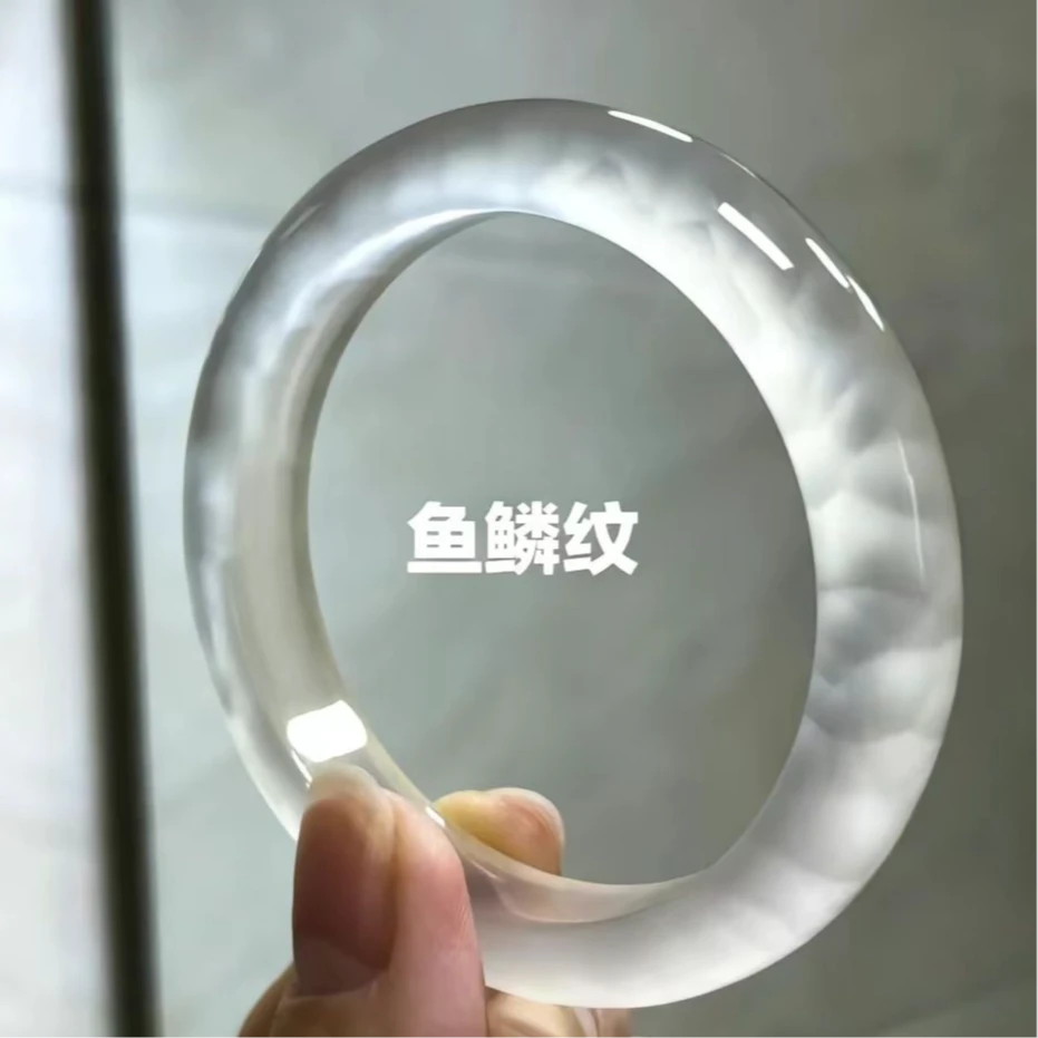 天然玛瑙玉髓手镯天然形成的结构纹理