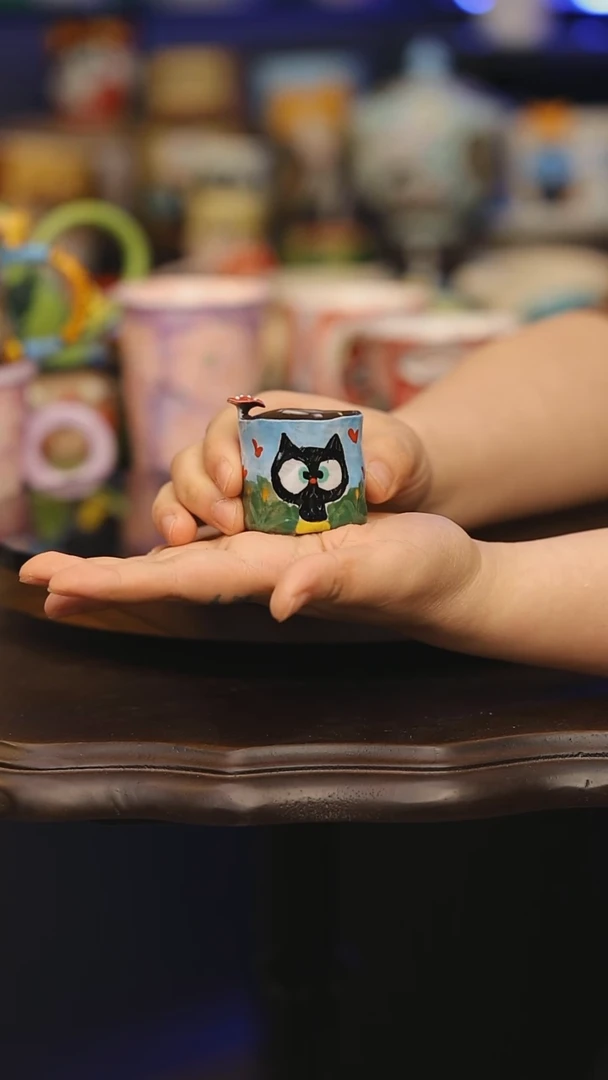 【闪购商品】摆件景德镇釉下彩绘设计师款式陶瓷