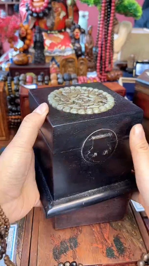 【闪购商品】中之❤王妍妍批发木盒孤编号66-蚂蚁挂