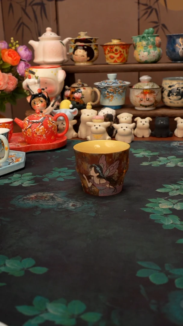 明池  蝴蝶女孩猪口杯