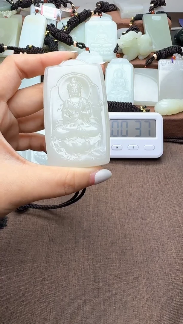 颈饰未镶嵌和田玉1