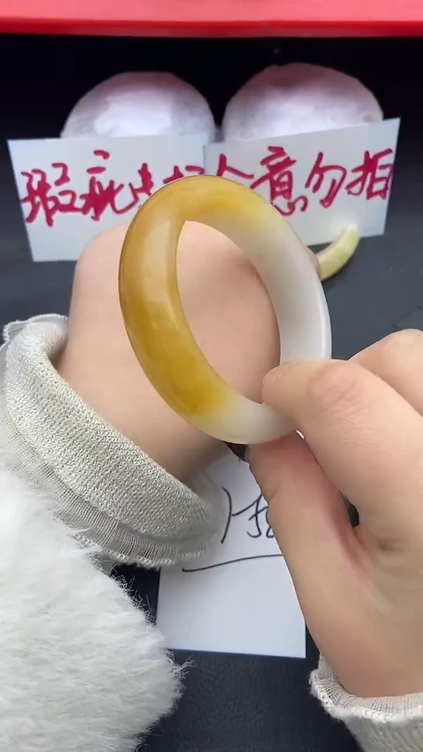 未镶嵌手镯石英质玉瑕疵42+57/58