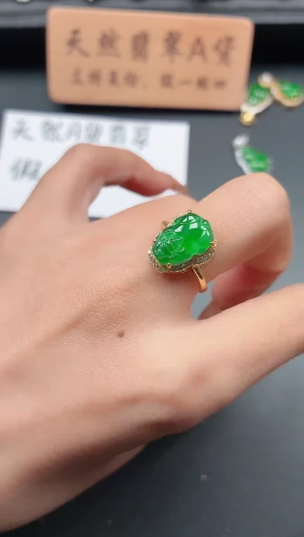 银S925镶嵌戒指翡翠111