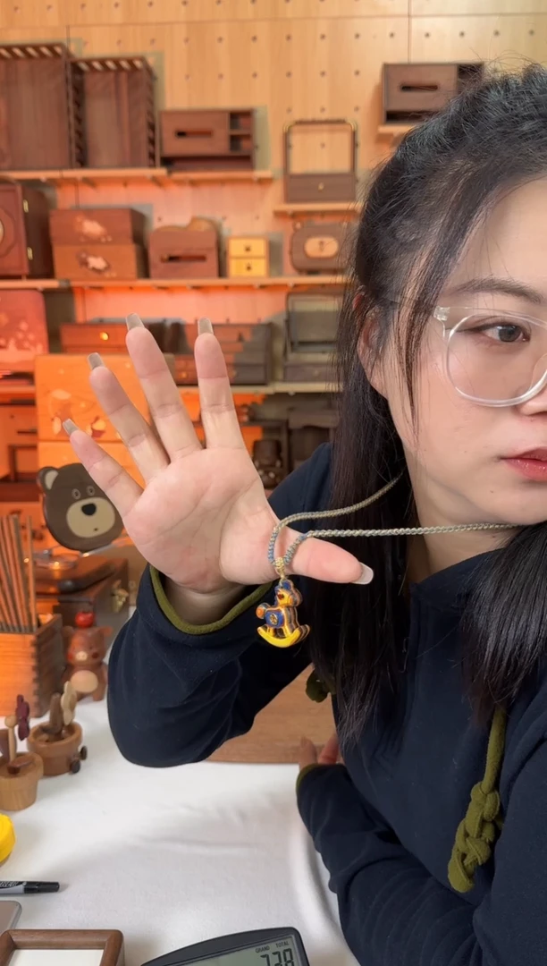 木彩虹木实木小马项链款