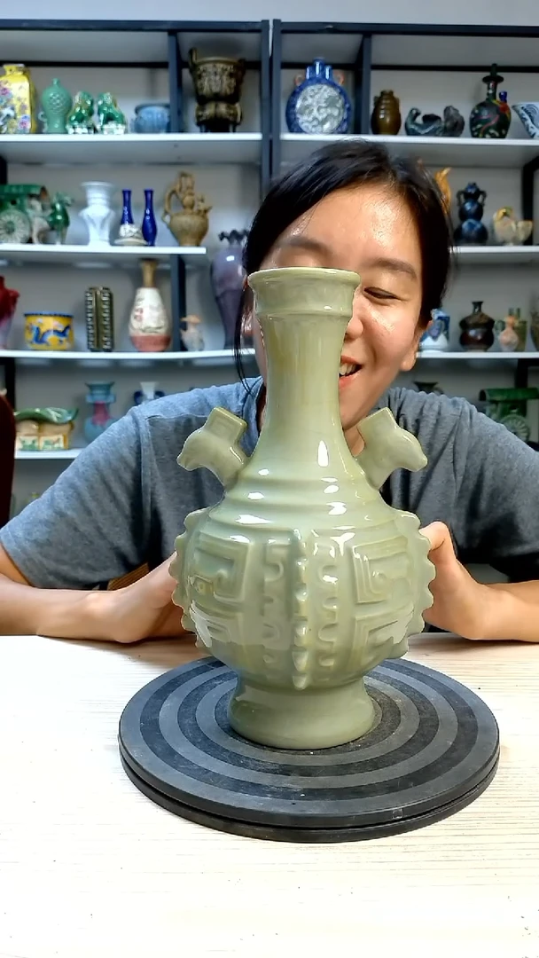 经典精美复古风格瓷器