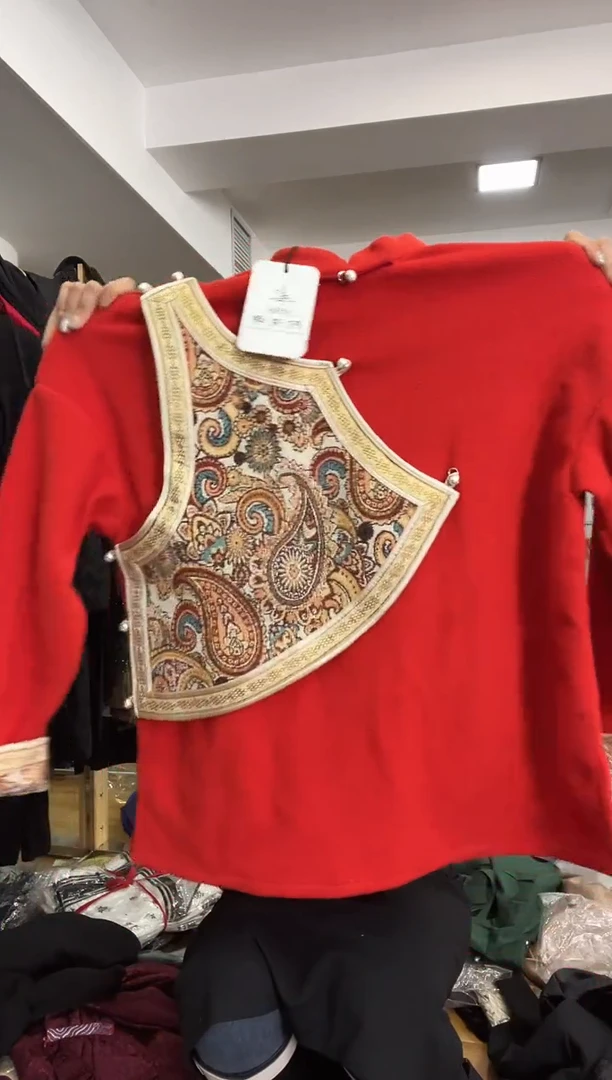 M码   140 斤  卫衣