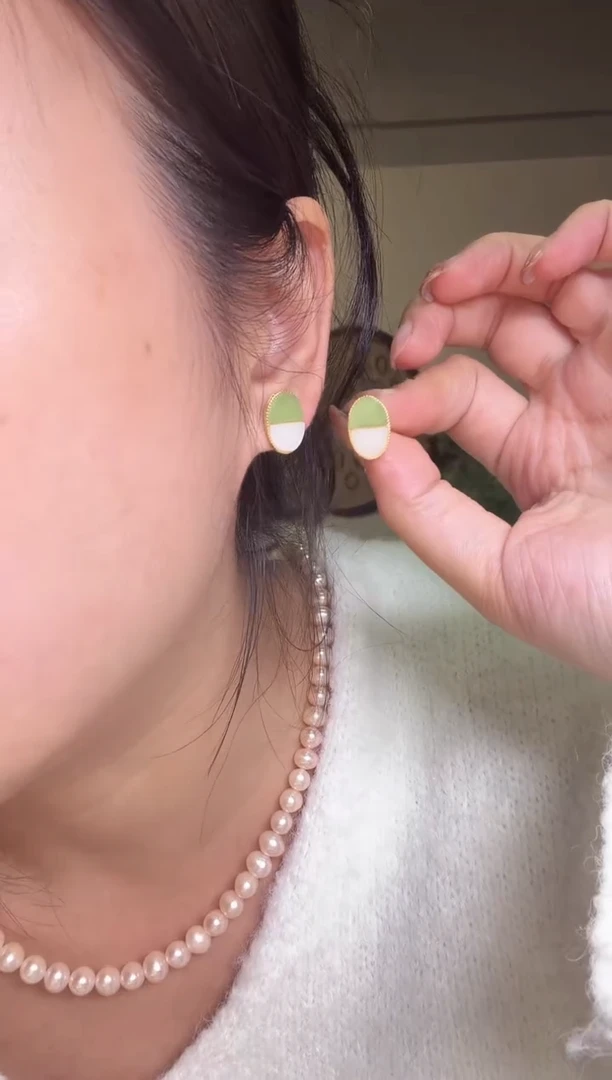 水晶摆件未镶嵌耳钉
