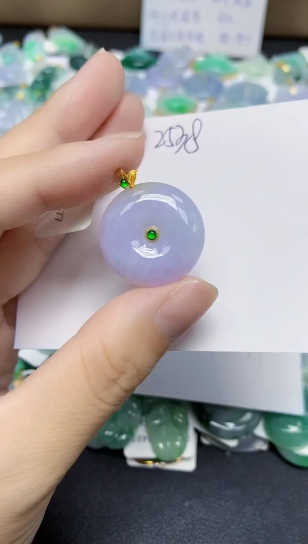 翡翠18K金镶嵌颈饰天然缅甸翡翠A货