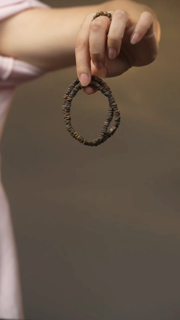 【闪购商品】沉香手串全沉水双圈小石头随型