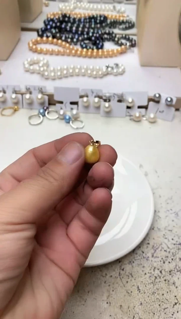 淡水珍珠未镶嵌颈饰1