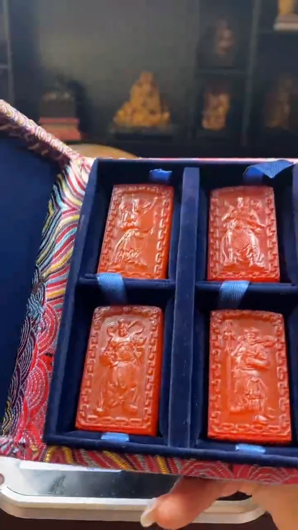 【闪购商品】寿山石印石红田四大金刚套盒