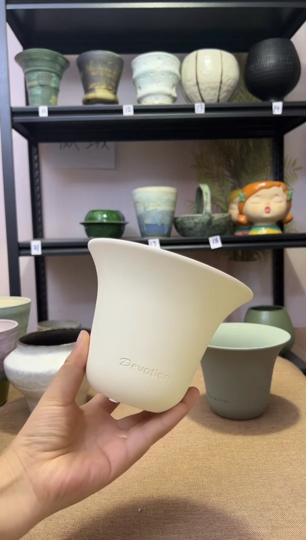 白陶米色花盆瑕疵