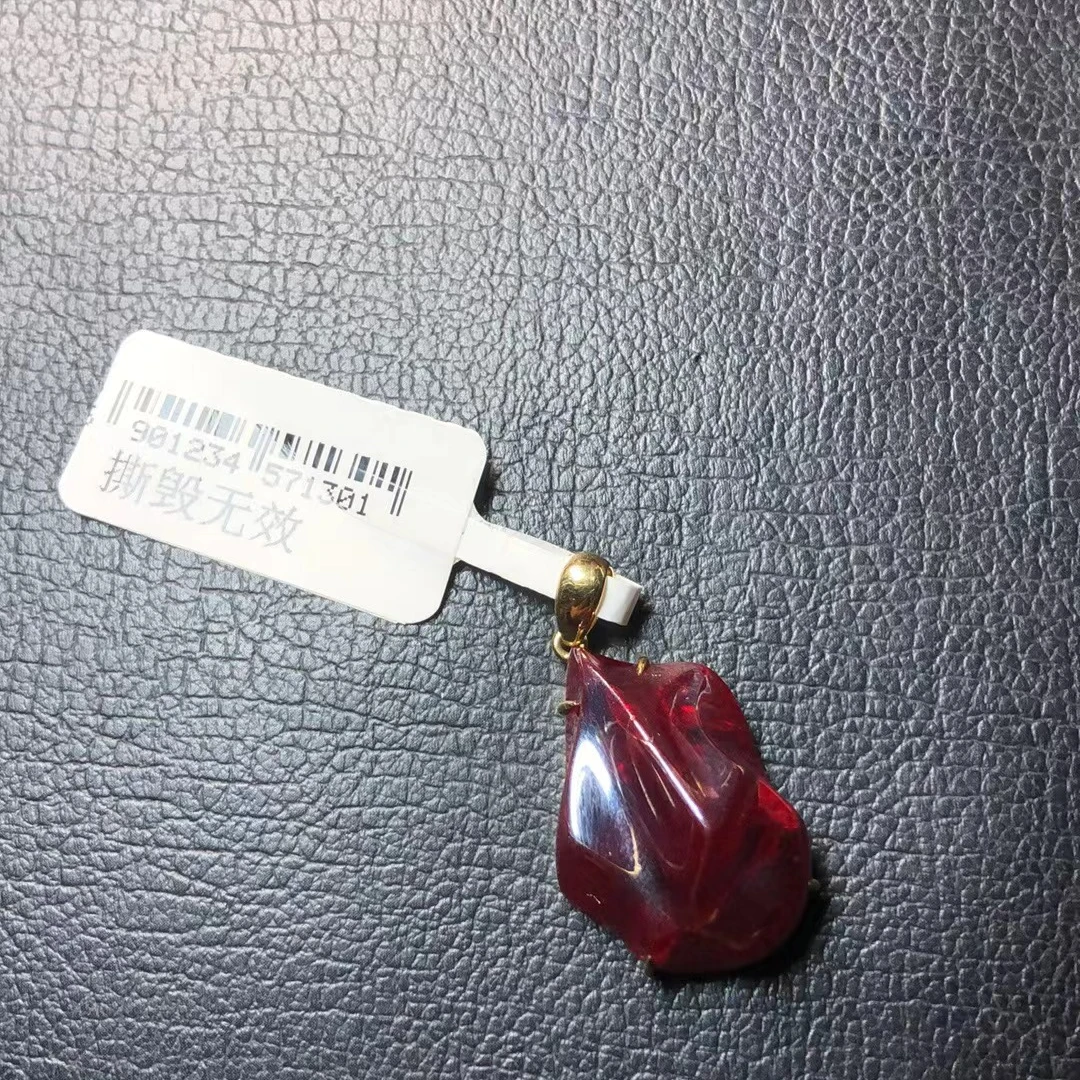 天然辰砂天然朱砂吊坠