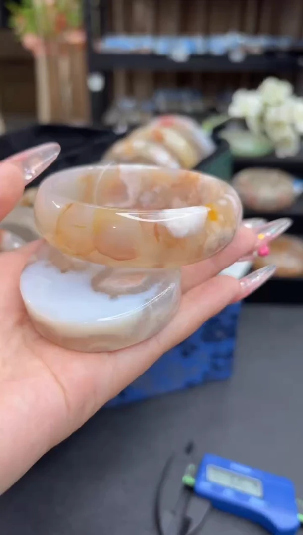 未镶嵌手镯石英质玉1(圈60赠送镯心)