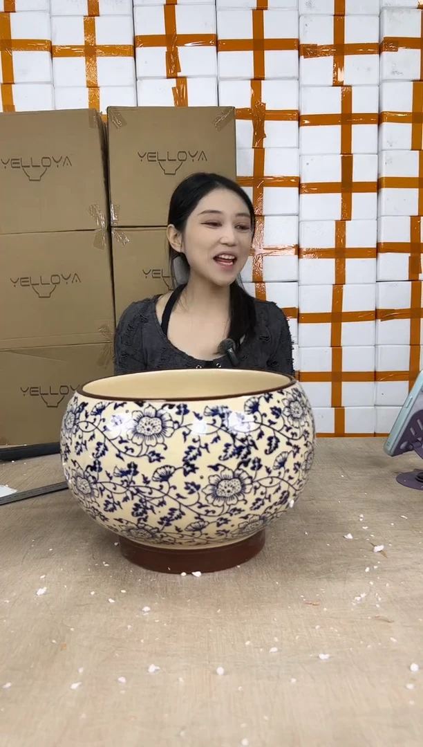 圆球青花瓷大号22x18