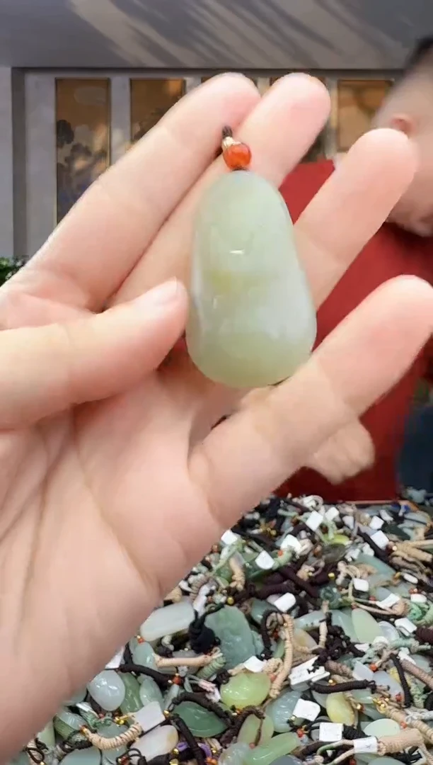 未镶嵌和田玉挂件拍一发一