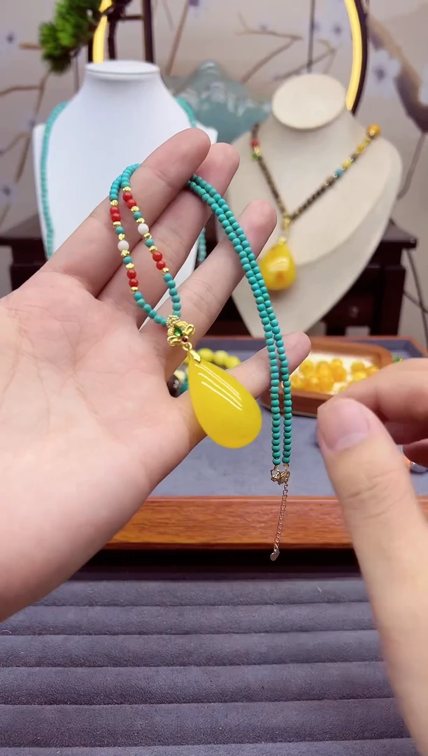 【闪购商品】蜜蜡颈饰14K金镶嵌x300```````