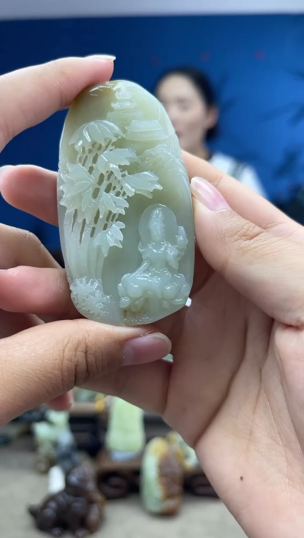 和田玉未镶嵌颈饰1