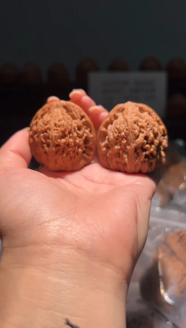 把件文玩核桃赵*198福利对南疆石