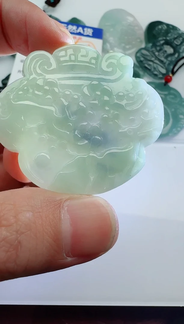 【闪购商品】翡翠吊坠(不含链)未镶嵌多样性随机发其一