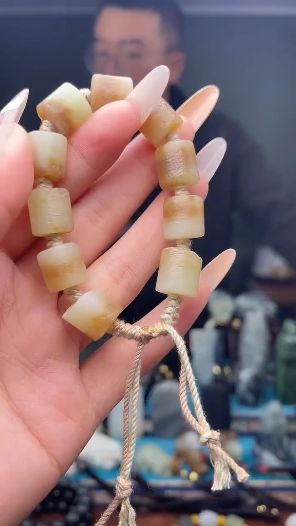 未镶嵌和田玉挂件1