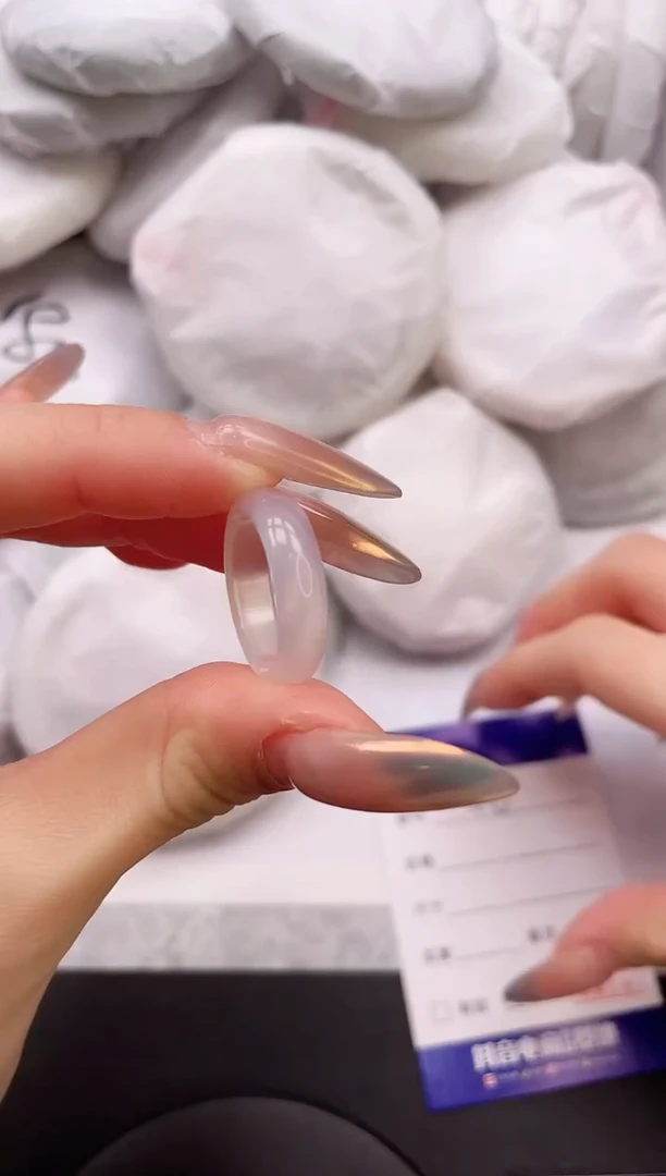 【闪购商品】石英质玉手镯未镶嵌素圈戒指白