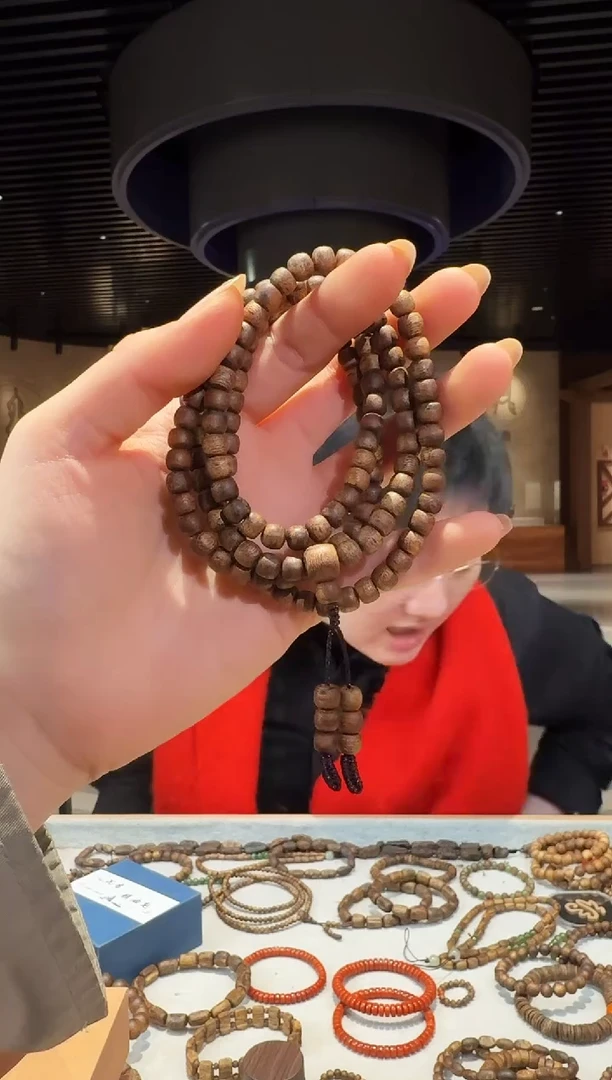 【闪购商品】沉香手串海南莺歌绿棋多圈鼓珠