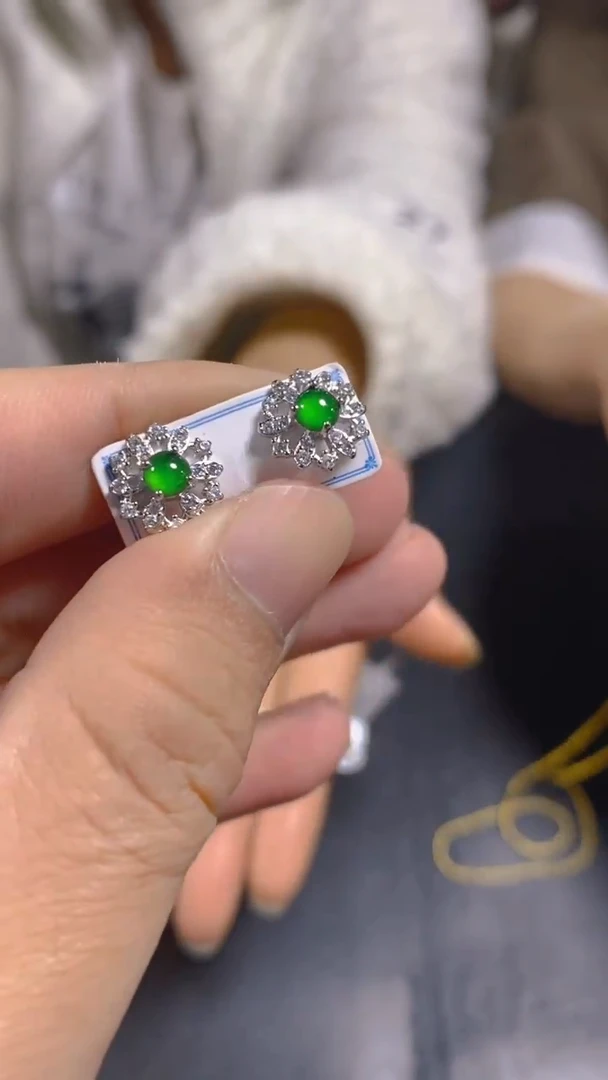 【闪购商品】翡翠耳饰未镶嵌0565002744多样性发一