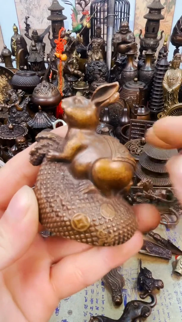 精铜工匠  独具韵味