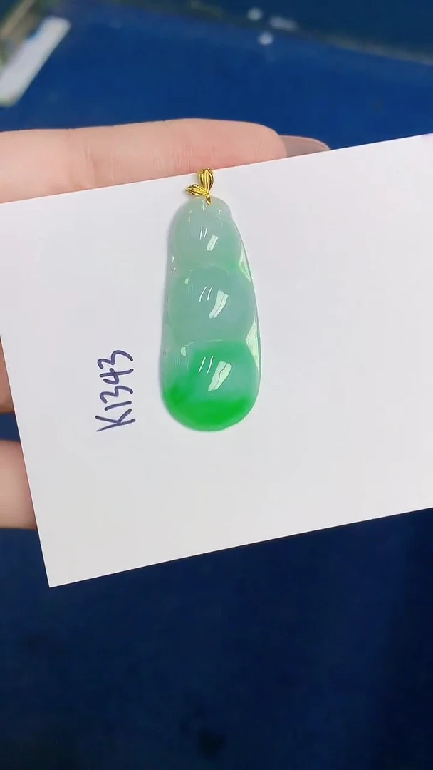 颈饰18K金镶嵌翡翠缅甸天然翡翠A货