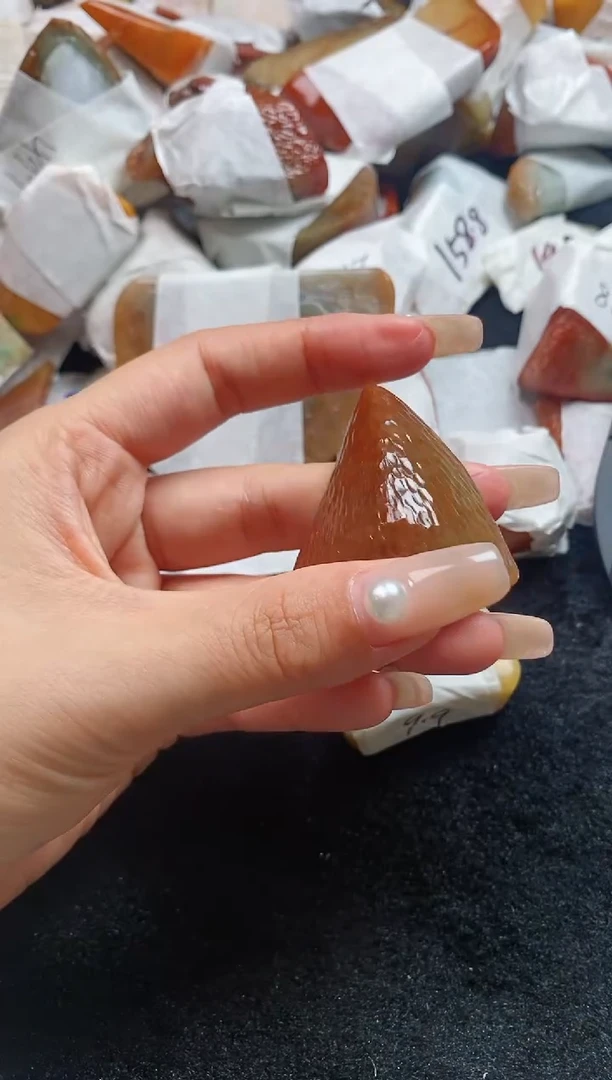 翡翠裸石翡翠挂件裸石