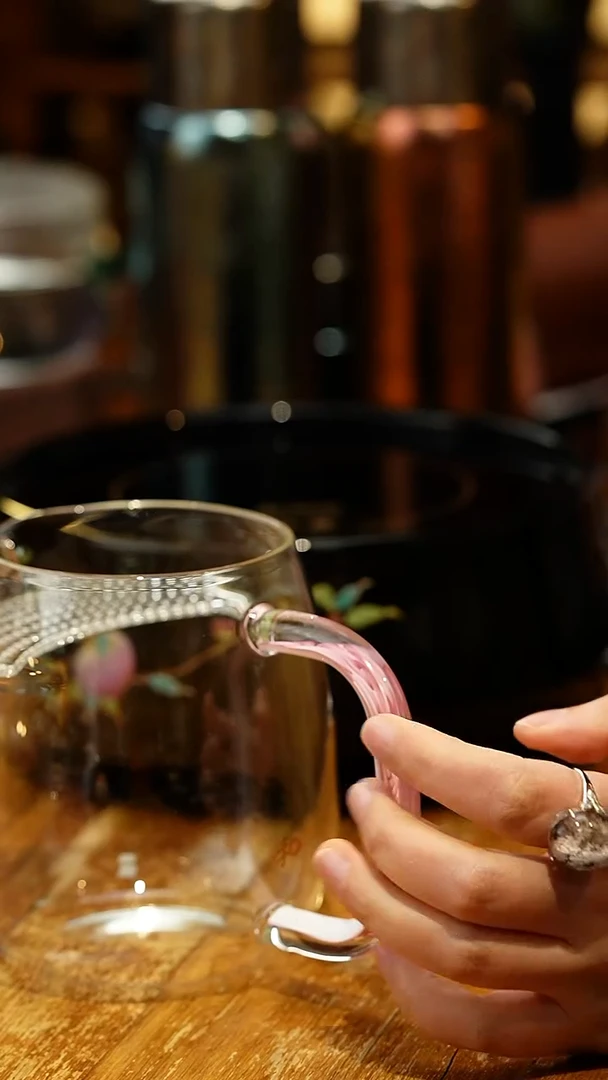 【闪购商品】莺歌烧/五桃献寿亮光黑地炉