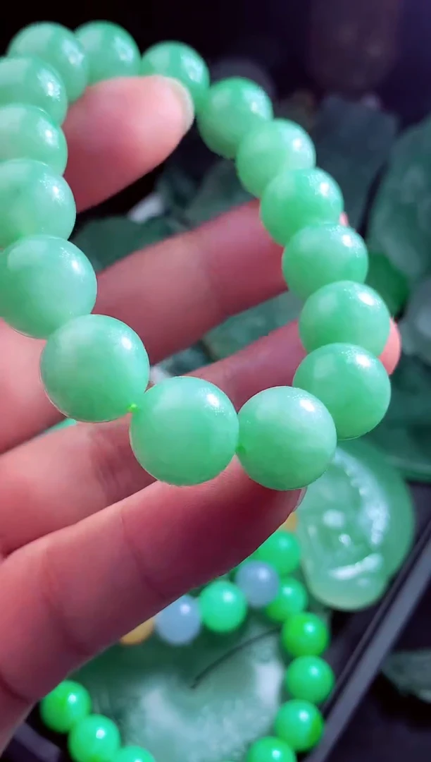 未镶嵌定制翡翠黎**?翡翠毛货定制