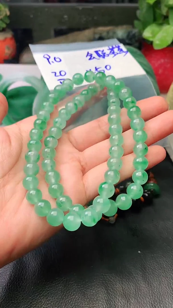 定制石英质玉（非洲翠）会**茶项链9mm
