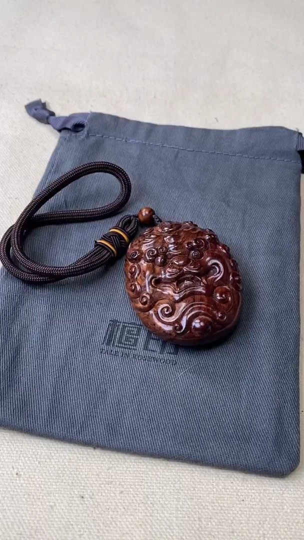 黄花梨/降香黄檀把件黄花梨  兽牌