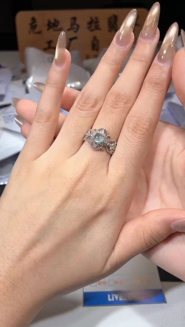 颈饰未镶嵌翡翠天然翡翠A货-