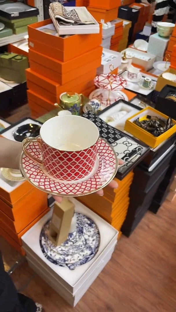 杯鸿辉家品牌瓷器，京东包邮！