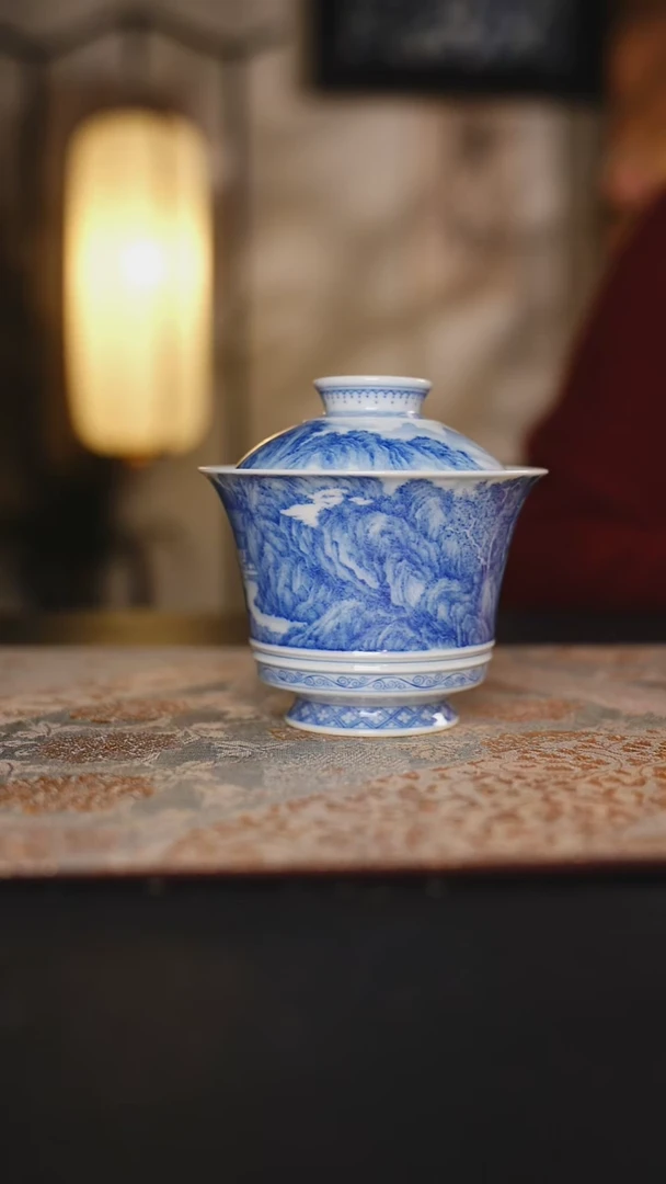 陶九本造物大江图马蹄盖碗