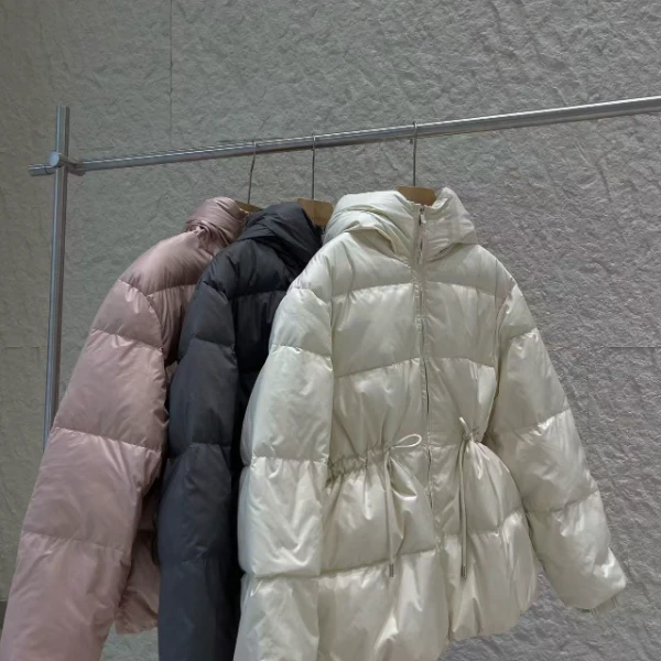 短款时尚休闲羽绒服