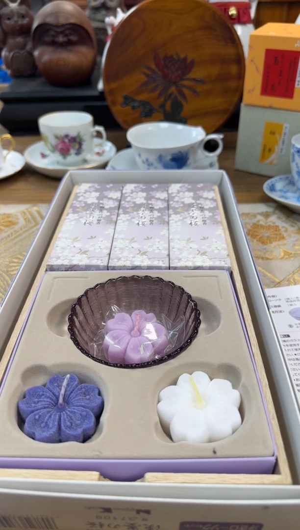 瓷片淡漠樱花