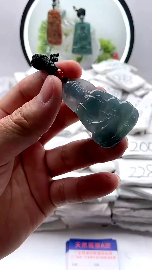 【闪购商品】翡翠颈饰未镶嵌小观音1