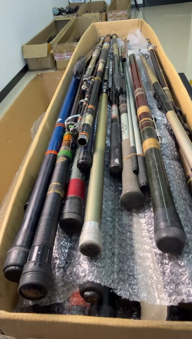 叶*鱼竿孤品微瑕，以直播间介绍为准，加10元发顺丰