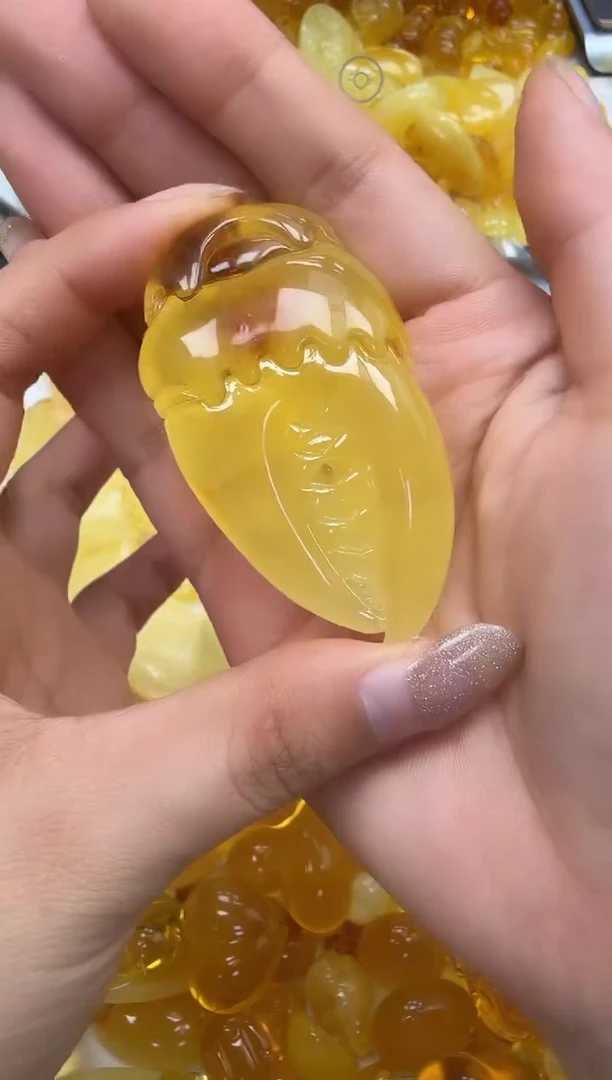 裸石琥珀未镶嵌如图